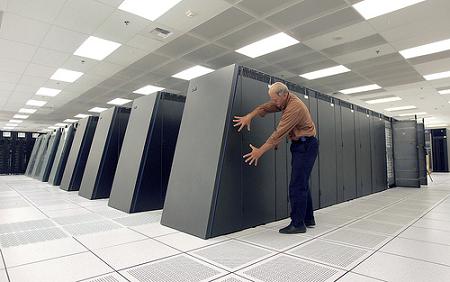 20110908032547-supercomputador.jpg